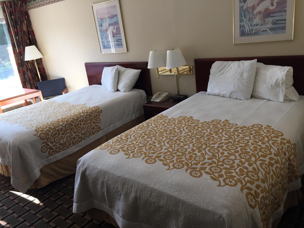 Budget Host Inn เลบานอน ภายนอก รูปภาพ